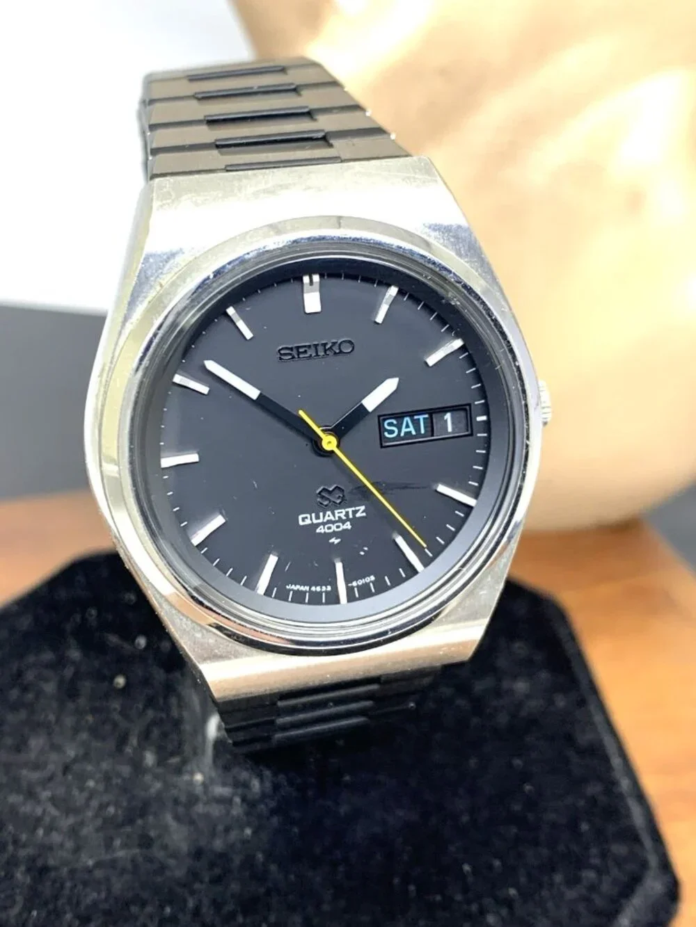 Seiko SQ 4004 Men's Watch 4633-6019 Vintage 1977 Quartz Black Dial Day Date 37mm